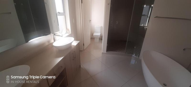 3 Bedroom Property for Sale in Sandhurst Gauteng
