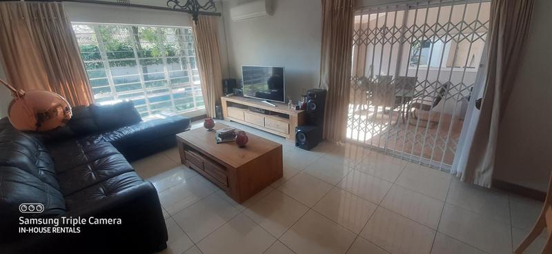 To Let 3 Bedroom Property for Rent in Sandhurst Gauteng