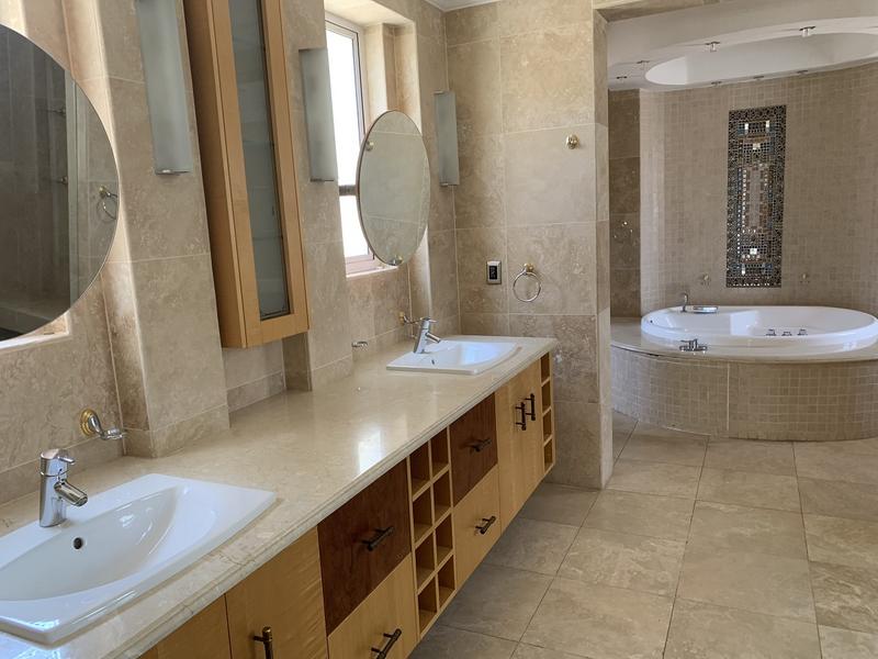 5 Bedroom Property for Sale in Sandhurst Gauteng