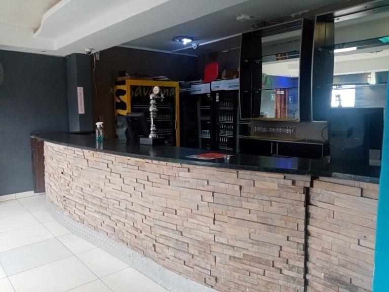 5 Bedroom Property for Sale in Diepkloof Zone 4 Gauteng