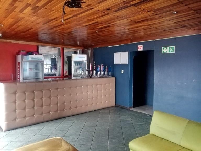 5 Bedroom Property for Sale in Diepkloof Zone 4 Gauteng