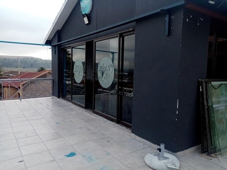 5 Bedroom Property for Sale in Diepkloof Zone 4 Gauteng