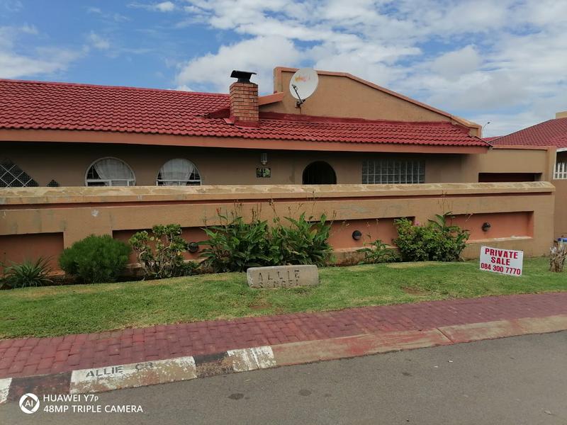 3 Bedroom Property for Sale in Ennerdale Gauteng