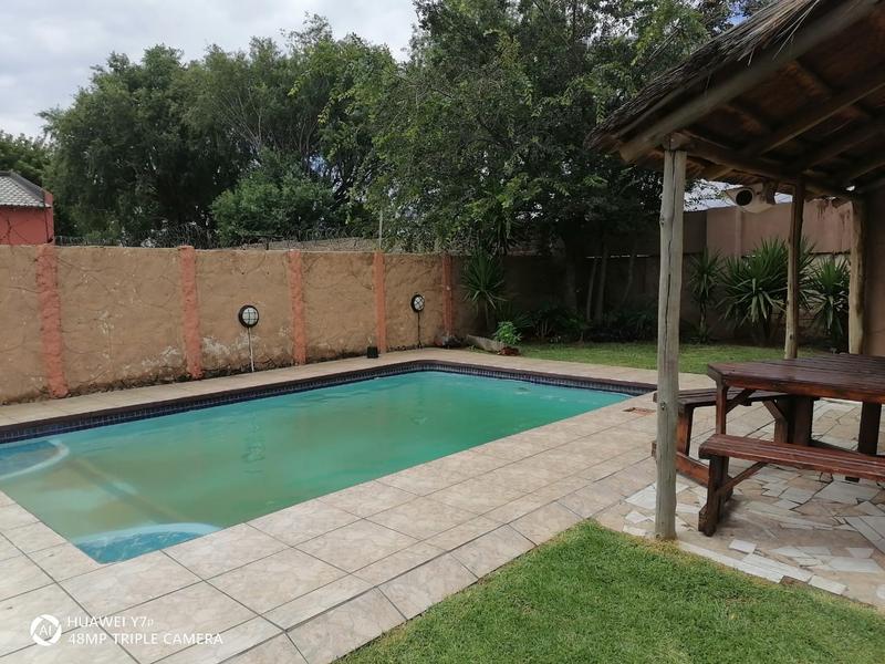 3 Bedroom Property for Sale in Ennerdale Gauteng