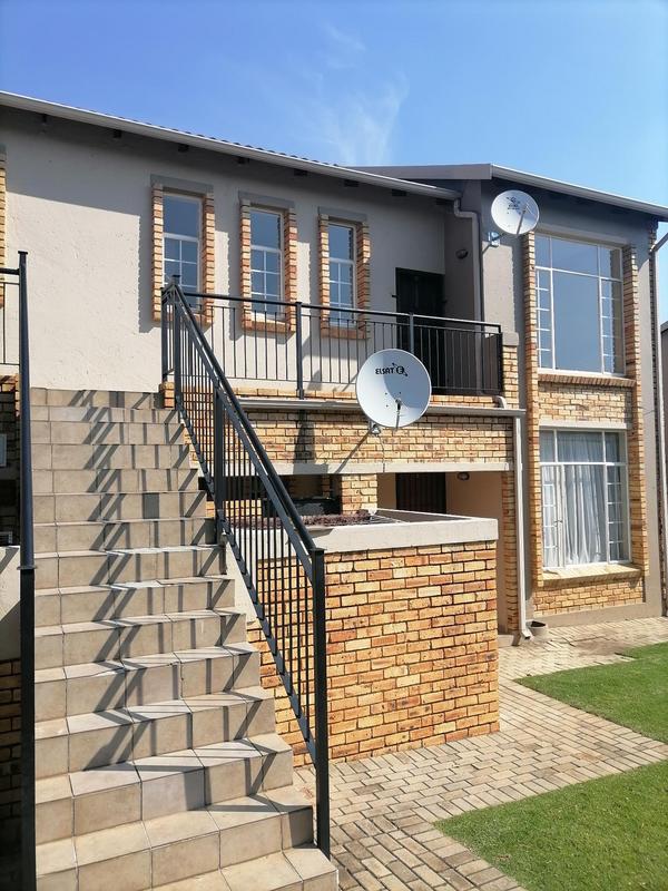2 Bedroom Property for Sale in Laser Park Gauteng