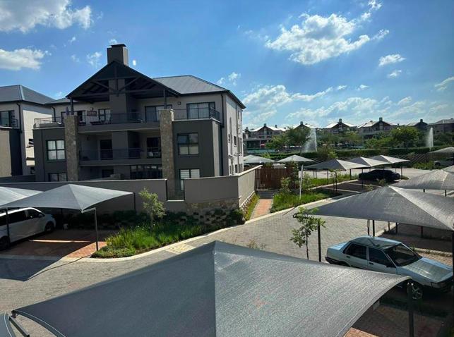 To Let 3 Bedroom Property for Rent in Waterfall Gauteng