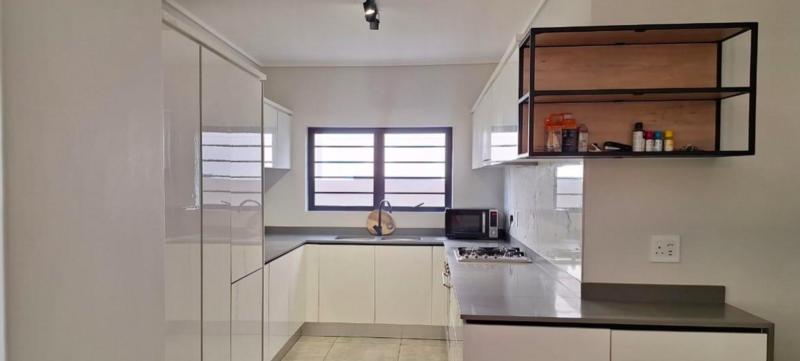 To Let 3 Bedroom Property for Rent in Waterfall Gauteng