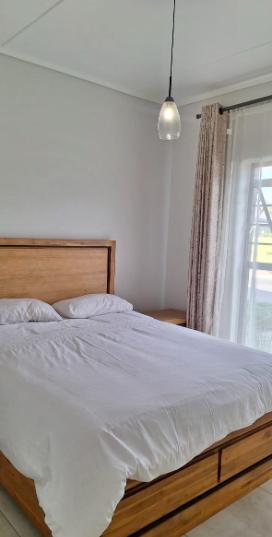 To Let 3 Bedroom Property for Rent in Waterfall Gauteng