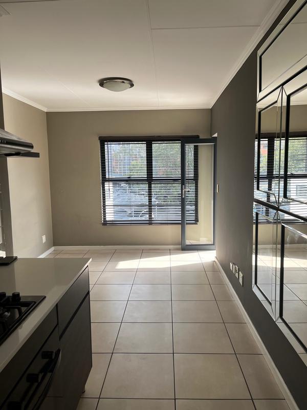 1 Bedroom Property for Sale in Olivedale Gauteng