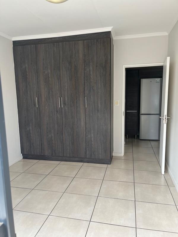 1 Bedroom Property for Sale in Olivedale Gauteng