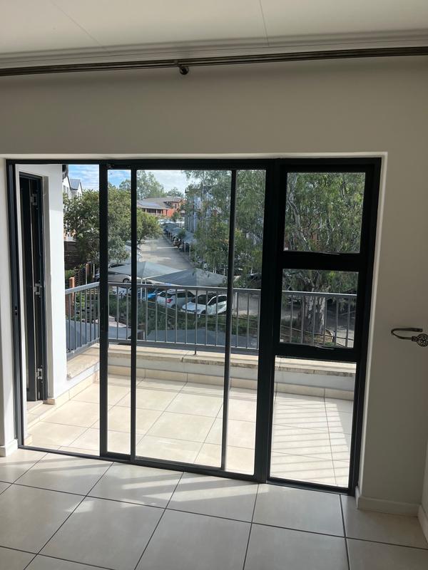 1 Bedroom Property for Sale in Olivedale Gauteng
