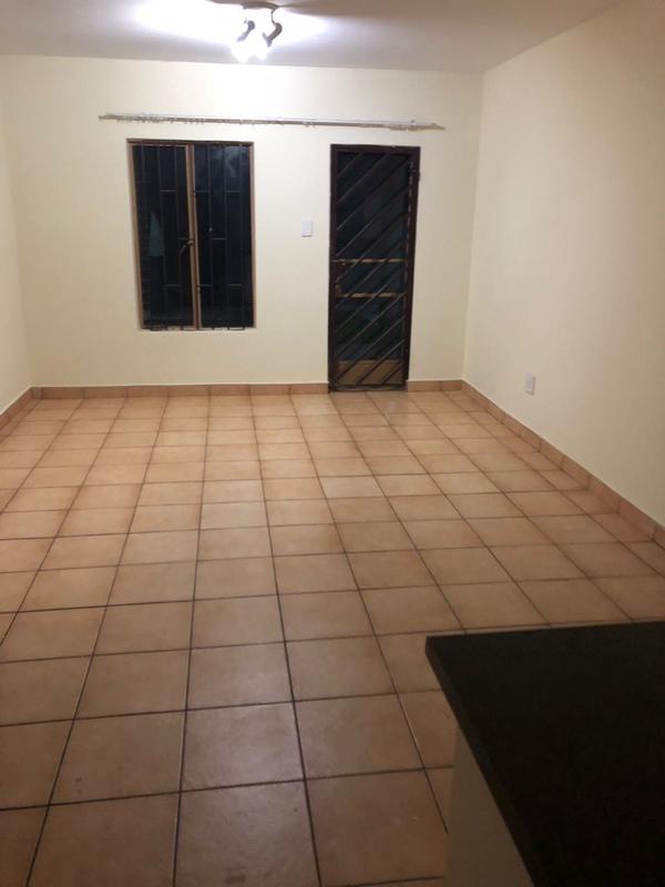 2 Bedroom Property for Sale in Crystal Park Gauteng