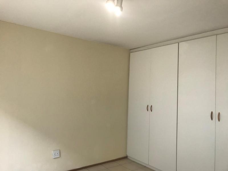 2 Bedroom Property for Sale in Crystal Park Gauteng