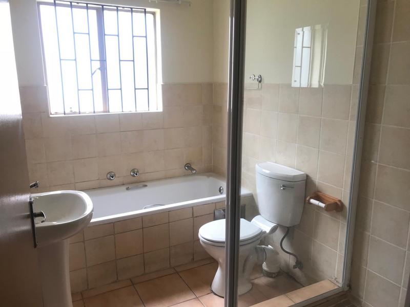2 Bedroom Property for Sale in Crystal Park Gauteng