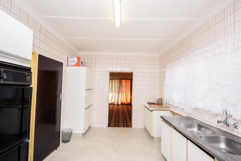 15 Bedroom Property for Sale in Rhodesfield Gauteng