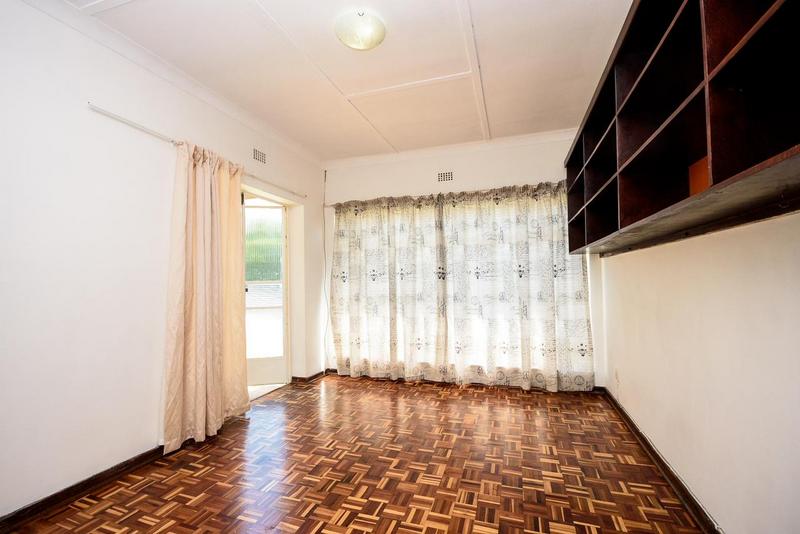 15 Bedroom Property for Sale in Rhodesfield Gauteng