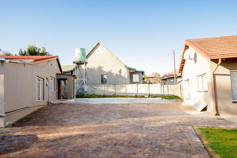 11 Bedroom Property for Sale in Terenure Gauteng