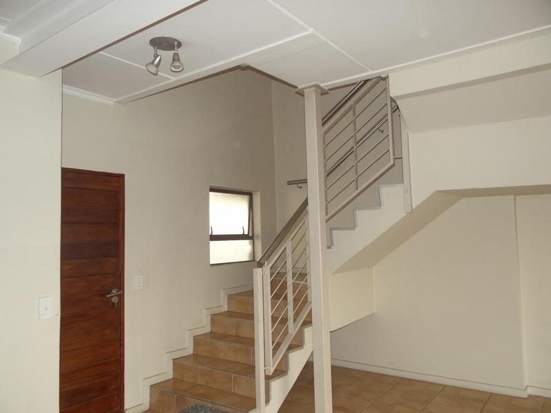 To Let 2 Bedroom Property for Rent in Sunninghill Gauteng