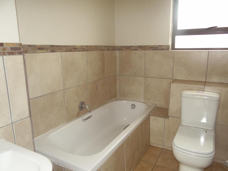 To Let 2 Bedroom Property for Rent in Sunninghill Gauteng