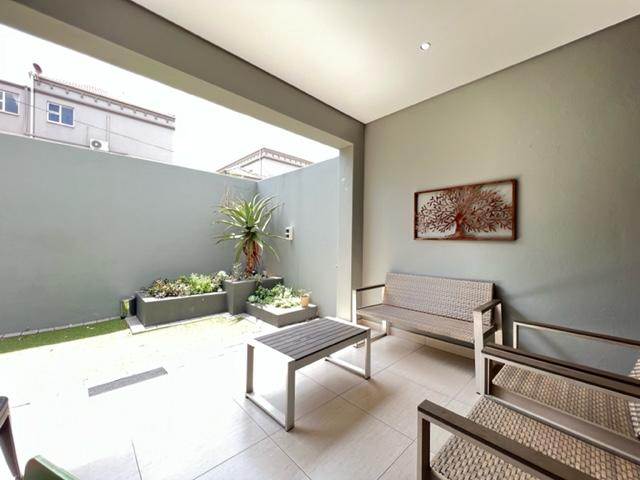 To Let 3 Bedroom Property for Rent in Morningside Gauteng