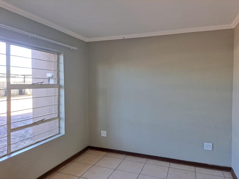 To Let 2 Bedroom Property for Rent in Geduld Gauteng
