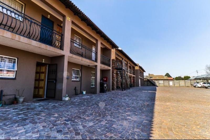To Let 2 Bedroom Property for Rent in Geduld Gauteng