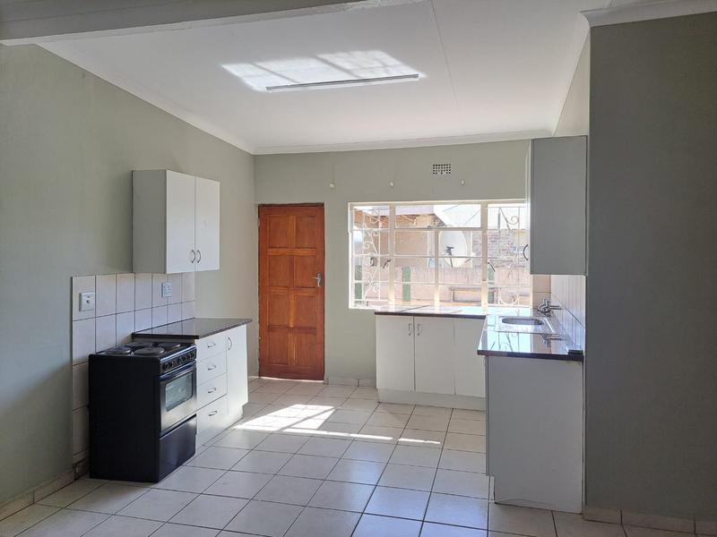 To Let 2 Bedroom Property for Rent in Geduld Gauteng