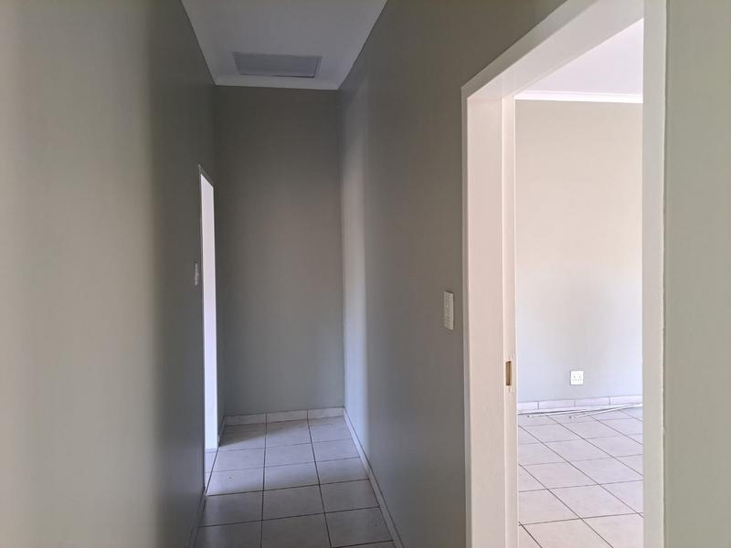 To Let 2 Bedroom Property for Rent in Geduld Gauteng