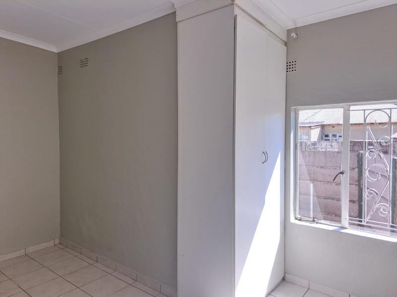 To Let 2 Bedroom Property for Rent in Geduld Gauteng