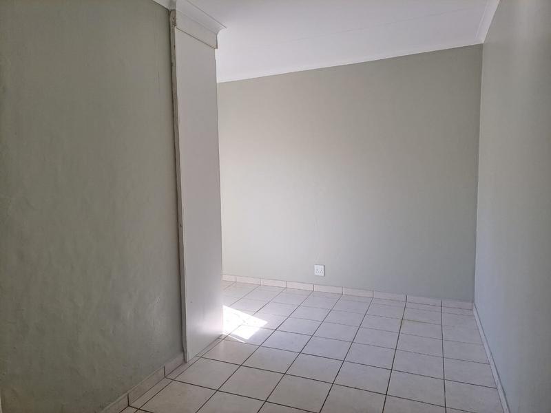 To Let 2 Bedroom Property for Rent in Geduld Gauteng