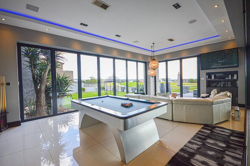 6 Bedroom Property for Sale in Copperleaf Estate Gauteng