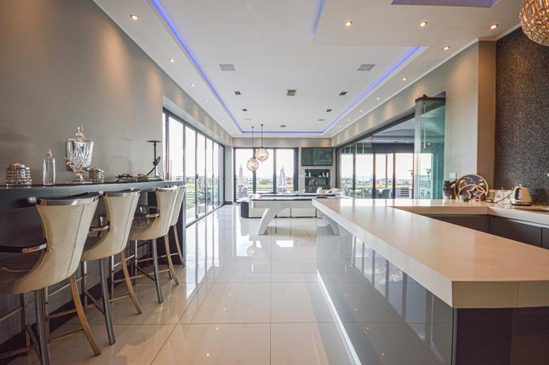 6 Bedroom Property for Sale in Copperleaf Estate Gauteng