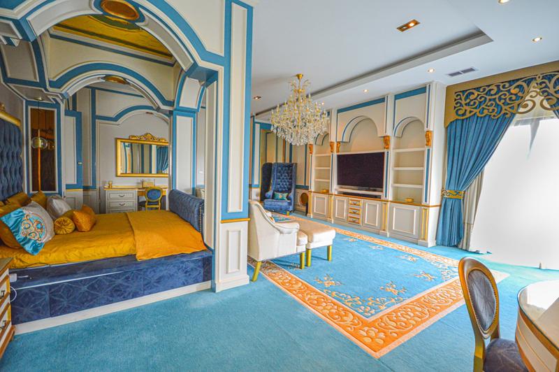 6 Bedroom Property for Sale in Copperleaf Estate Gauteng