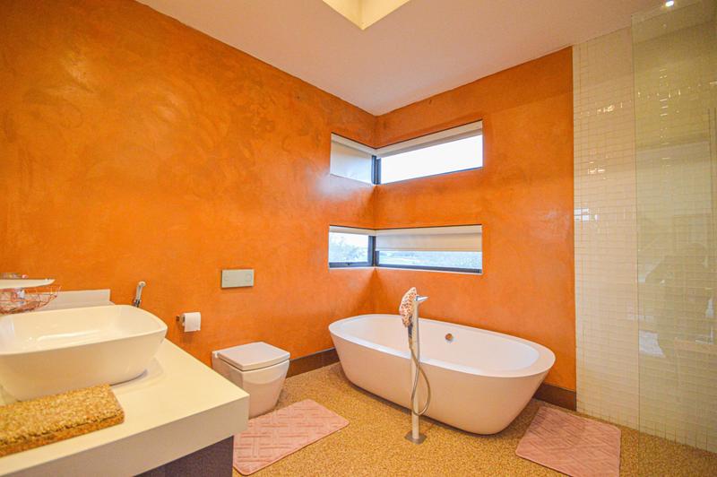 6 Bedroom Property for Sale in Copperleaf Estate Gauteng