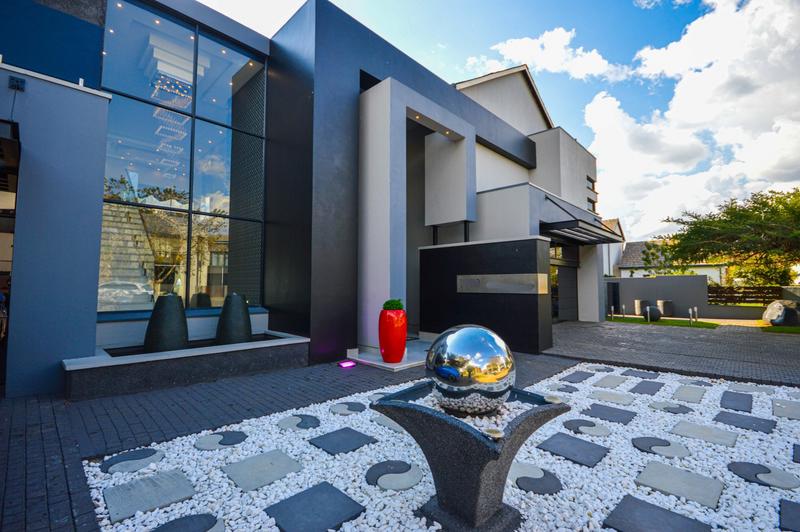 6 Bedroom Property for Sale in Copperleaf Estate Gauteng