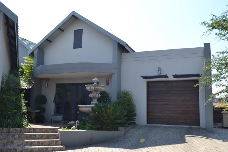 4 Bedroom Property for Sale in Copperleaf Estate Gauteng