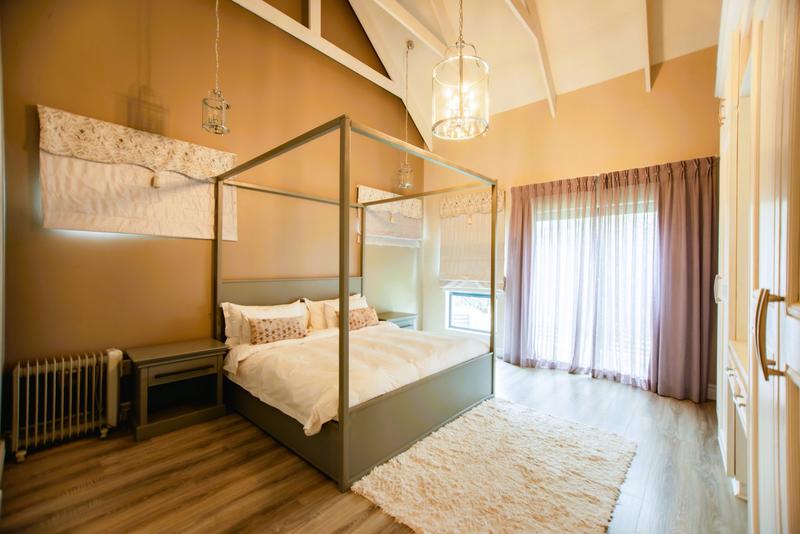 5 Bedroom Property for Sale in Copperleaf Estate Gauteng