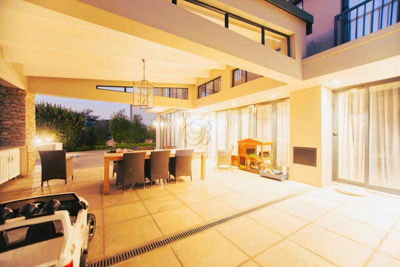 5 Bedroom Property for Sale in Copperleaf Estate Gauteng