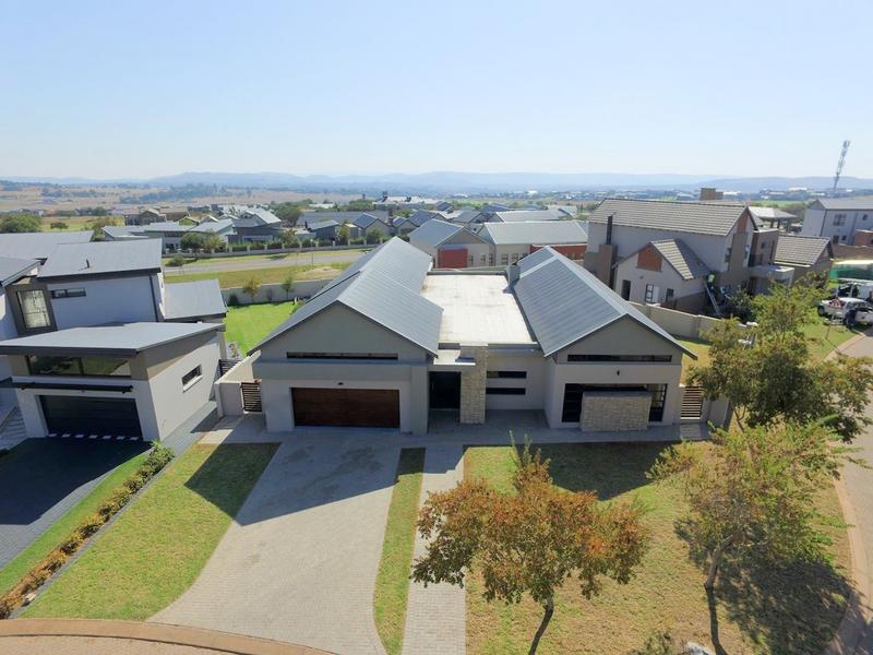 4 Bedroom Property for Sale in Copperleaf Estate Gauteng