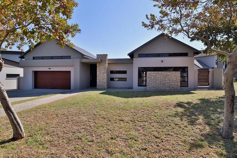 4 Bedroom Property for Sale in Copperleaf Estate Gauteng