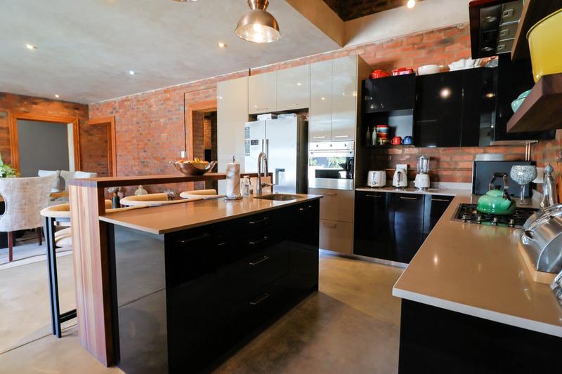 4 Bedroom Property for Sale in Copperleaf Estate Gauteng