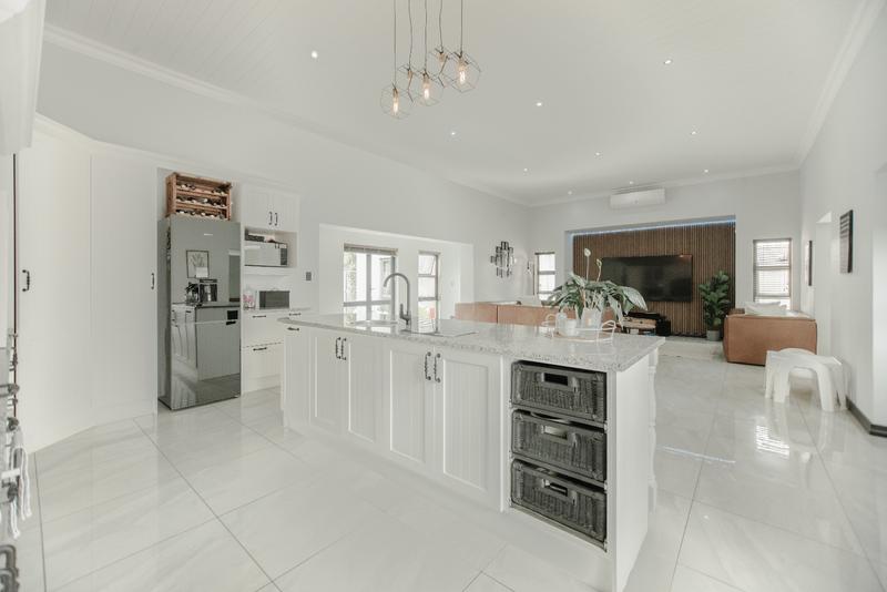 3 Bedroom Property for Sale in Copperleaf Estate Gauteng