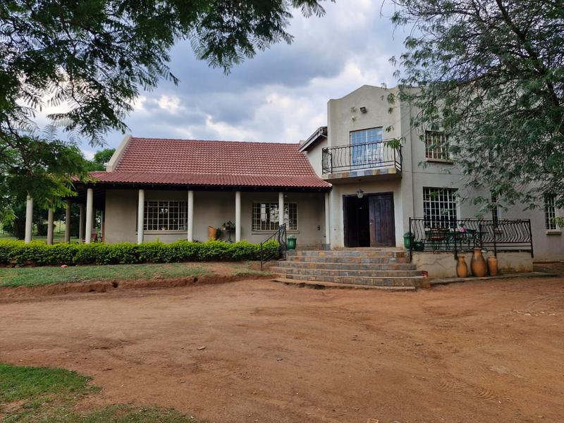 4 Bedroom Property for Sale in Mnandi Gauteng