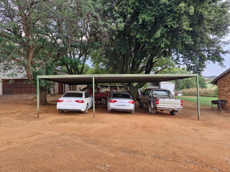 4 Bedroom Property for Sale in Mnandi Gauteng