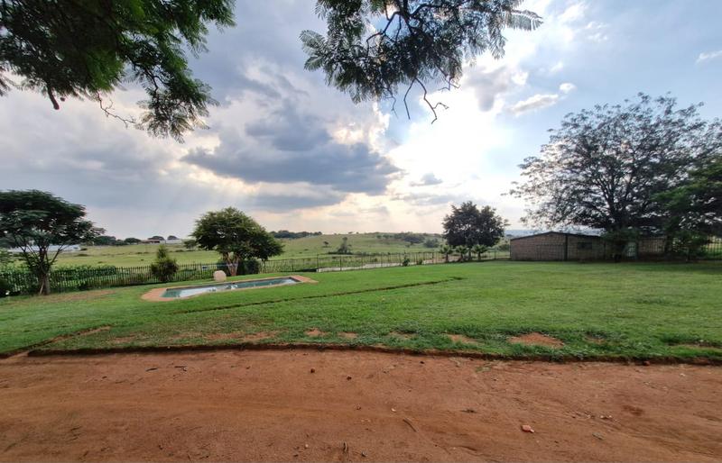 4 Bedroom Property for Sale in Mnandi Gauteng