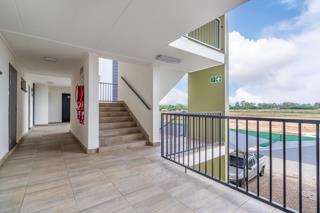 To Let 2 Bedroom Property for Rent in Silver Lakes Gauteng