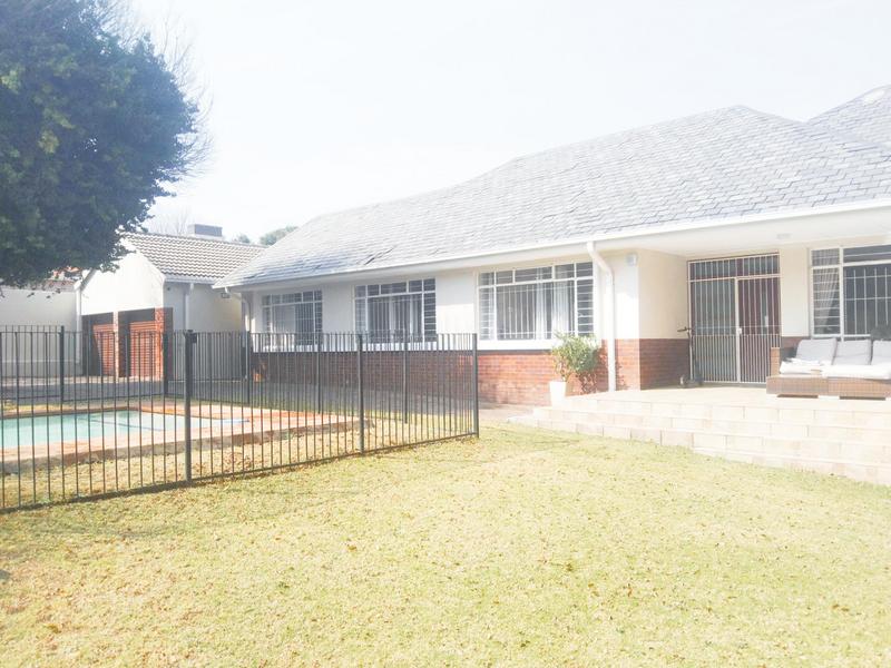 To Let 4 Bedroom Property for Rent in Savoy Estate Gauteng