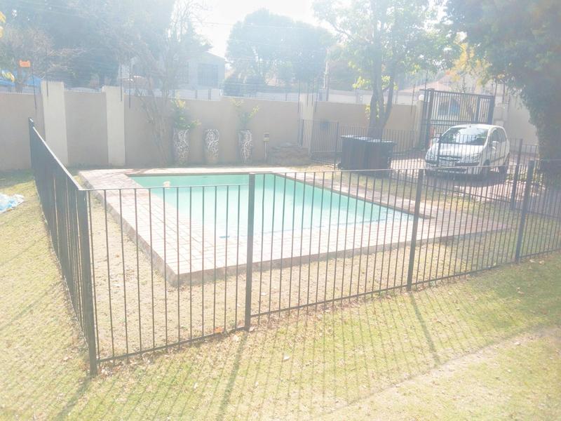 To Let 4 Bedroom Property for Rent in Savoy Estate Gauteng