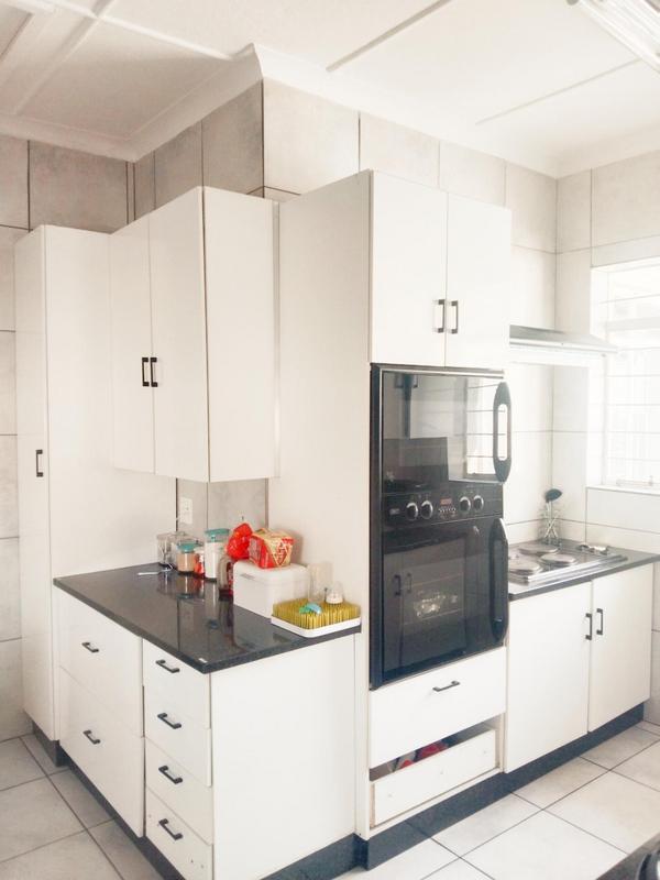 To Let 4 Bedroom Property for Rent in Savoy Estate Gauteng