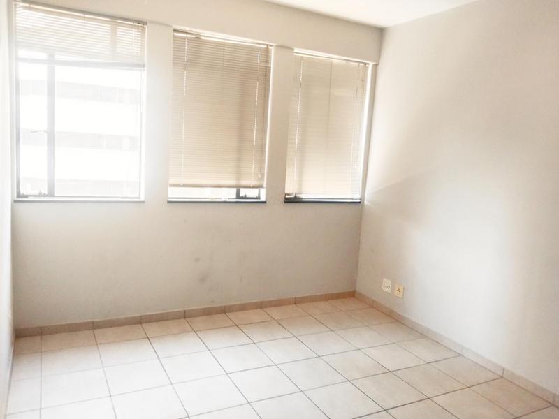 To Let 4 Bedroom Property for Rent in Savoy Estate Gauteng